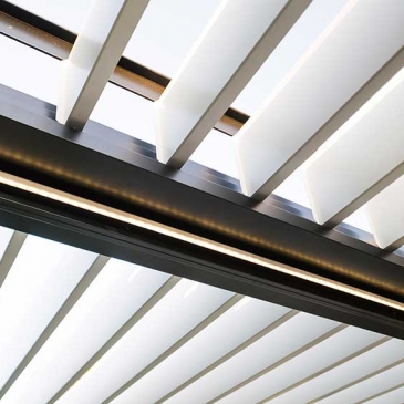 Bask Louvre Roofs LED lights in special channel hr